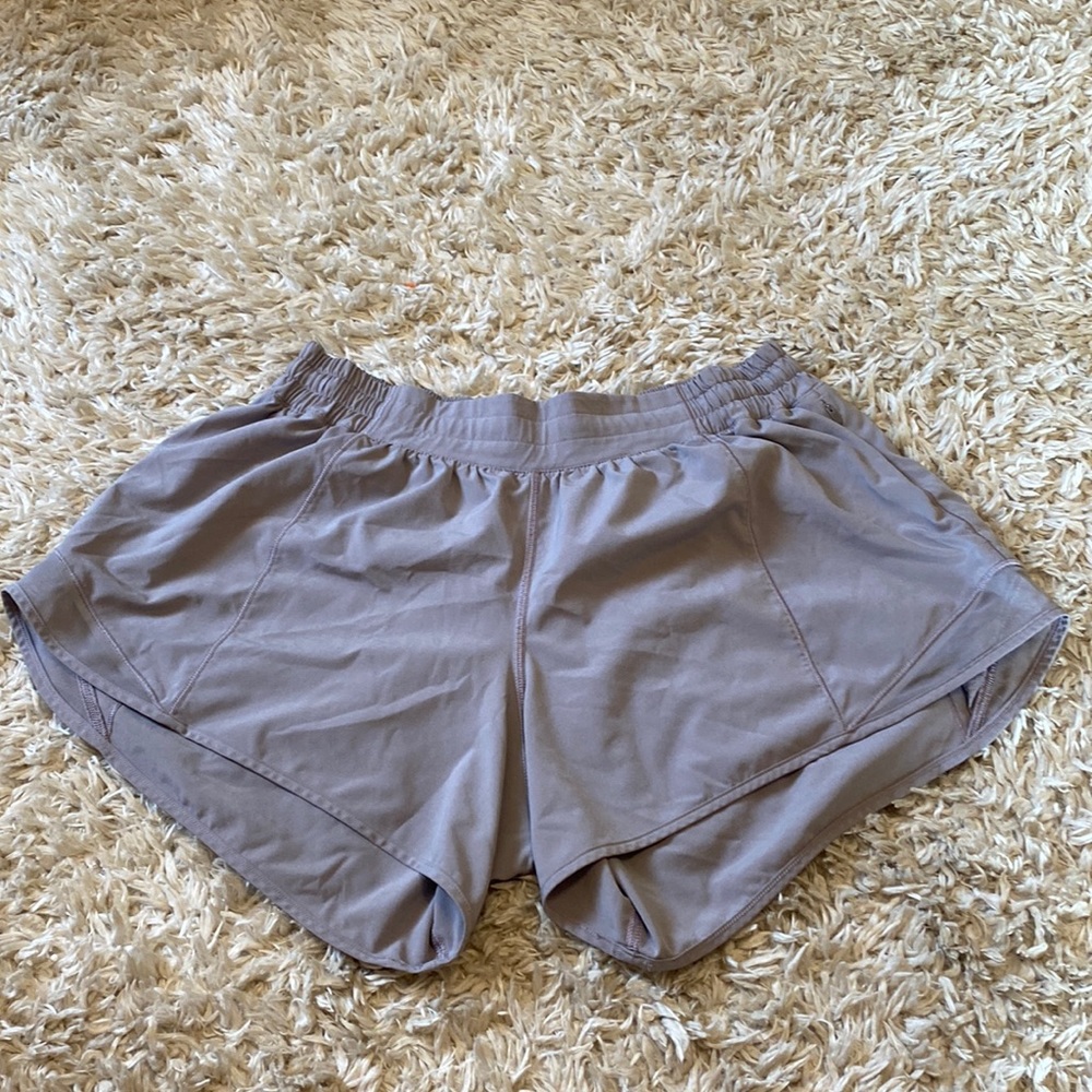 Lululemon hottie hot shorts RARE color